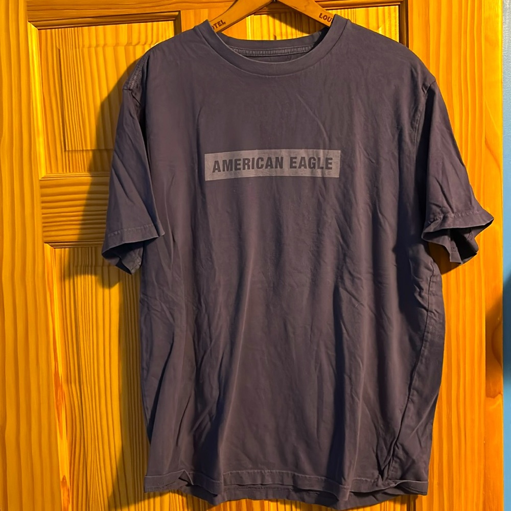 American Eagle, men’s short sleeve tshirt, logo, purple, medium